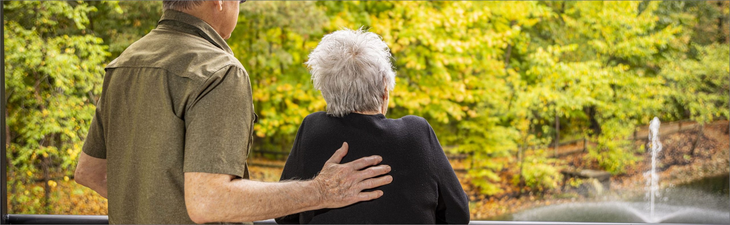 Wide desktop banner of a Willow Brook reflective moment in Delaware, Ohio, used as the Foundation page header for this senior living community.