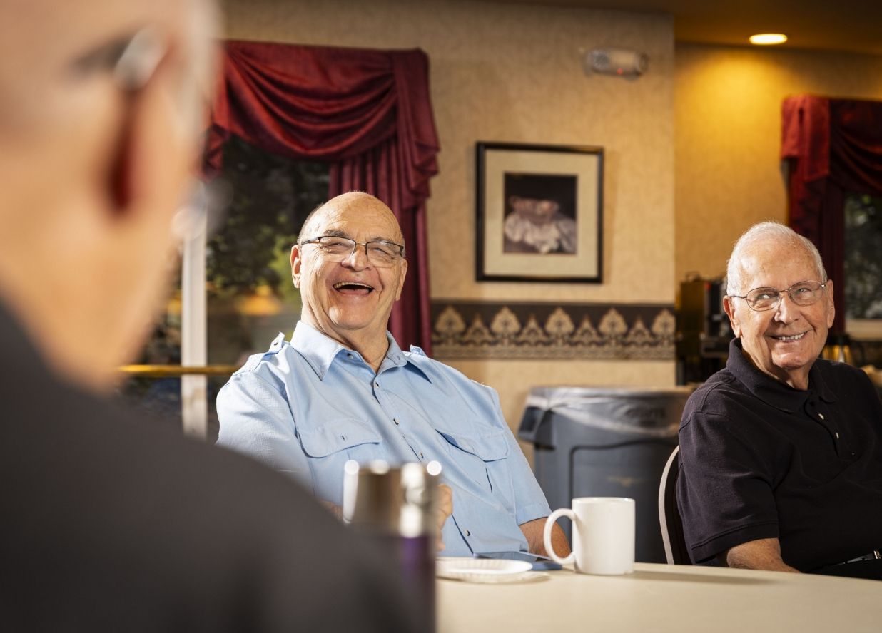 Friends share a laugh at Willow Brook Village in Delaware, Ohio, used in the general contact widget photo for this senior living community.